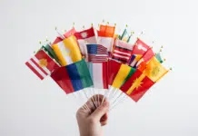 Découverte de drapeaux insolites : 10 emblèmes nationaux peu connus