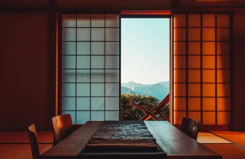 Découvrez l’expérience authentique des ryokans, les auberges traditionnelles japonaises