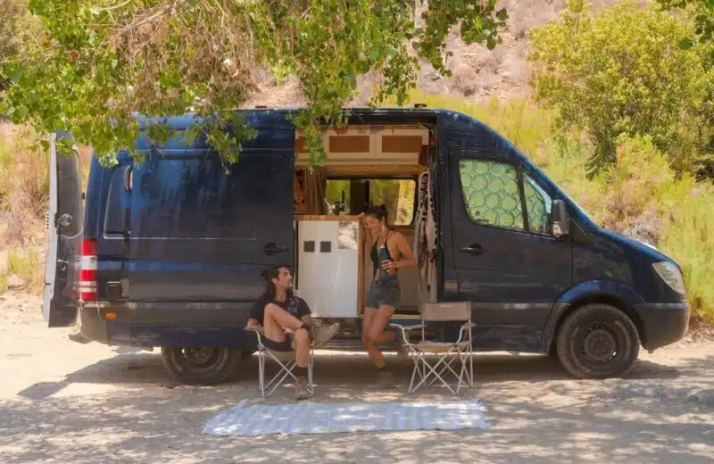 Voyagez en toute liberté avec un van aménagé : les meilleures astuces à connaître