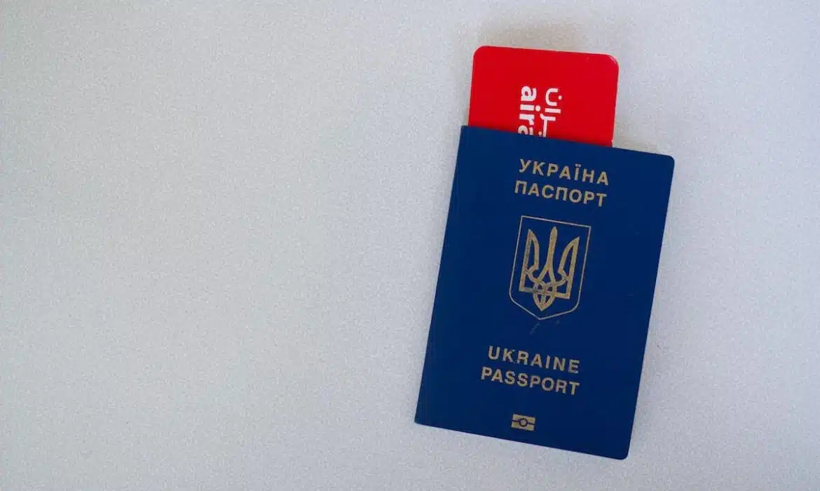 Guide complet pour constituer votre dossier de demande de visa de manière efficace et professionnelle