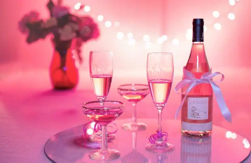 La renommée mondiale du rosé Bandol : comment ce vin est devenu l’un des meilleurs vins rosés ?